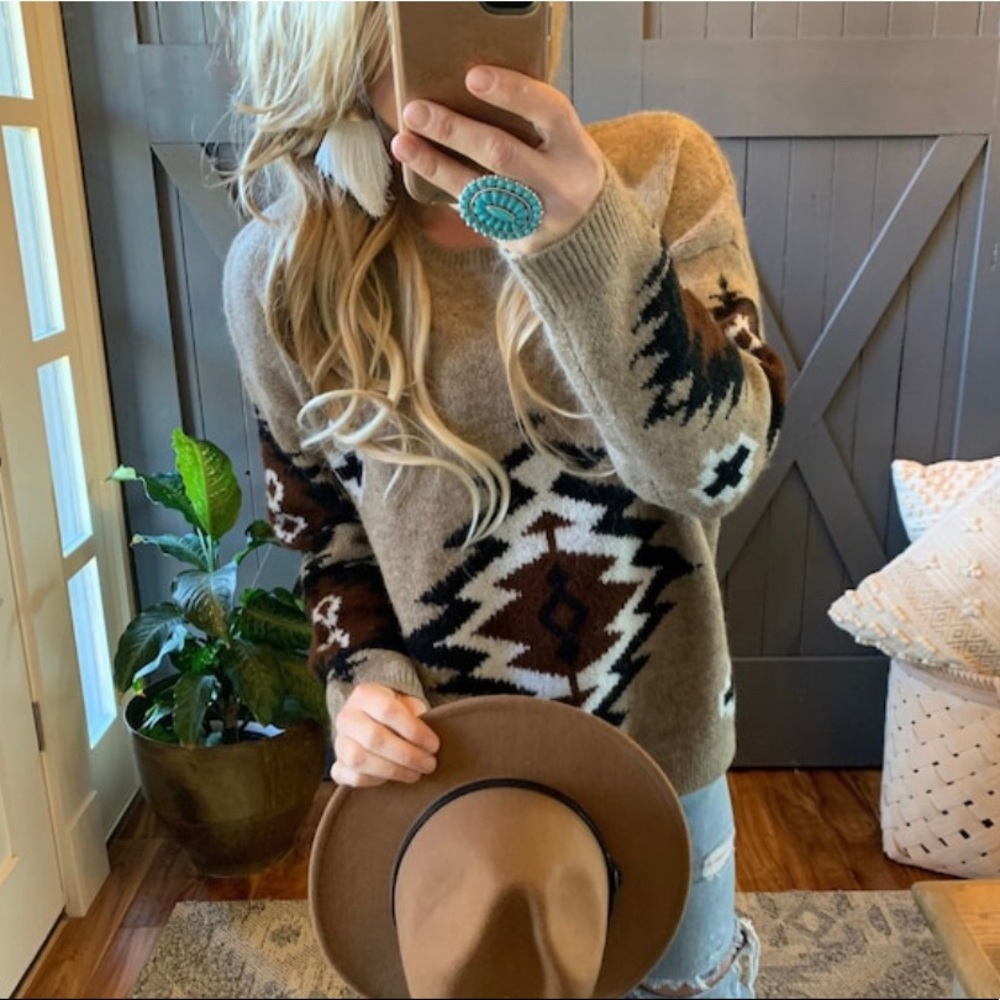 New Western Yellowstone Tribal Aztec Printed Pullover Crew Neck Sweater